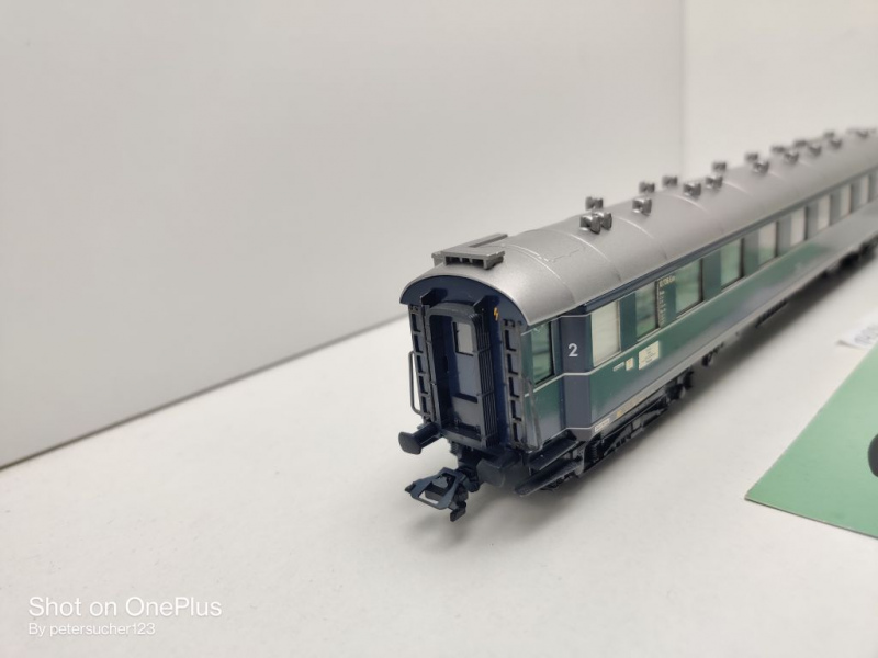 Märklin H0 AC 4281 Schnellzugwagen aus Set / 2.Kl / B4üe / NEM / DB