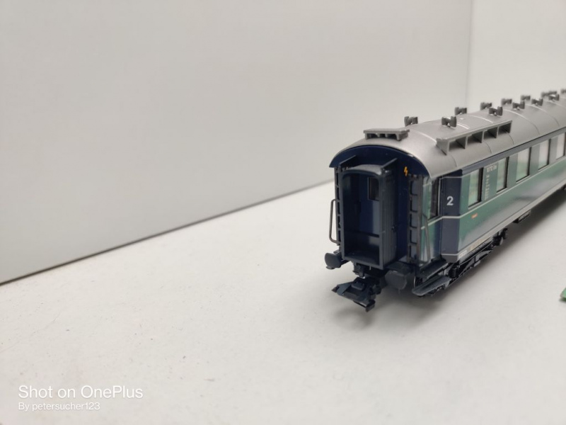 Märklin H0 AC 42281 Schnellzugwagen aus Set / 2.Kl / B4üe / NEM / DB