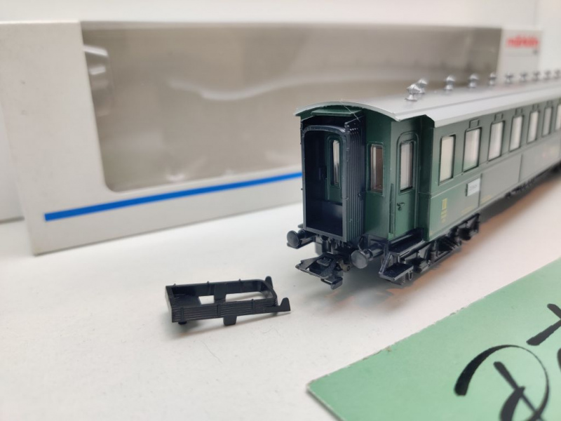 Märklin H0 AC 4238 Schnellzugwagen 3.Kl C4ü / NEM / SBB / OVP weiß