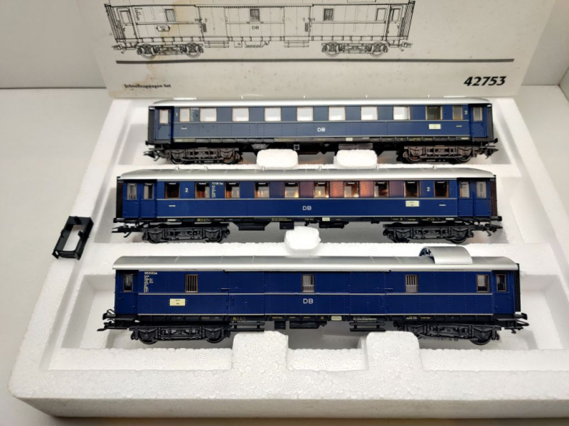 Märklin H0 AC 42753 Schnellzugwagen-Set 3-teilig / NEM / DB / OVP weiß