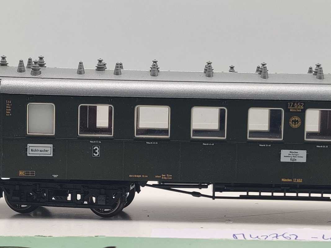 Märklin H0 AC 42762-4 Sitzwagen 3.Kl C4ü aus Set / NEM / DRG
