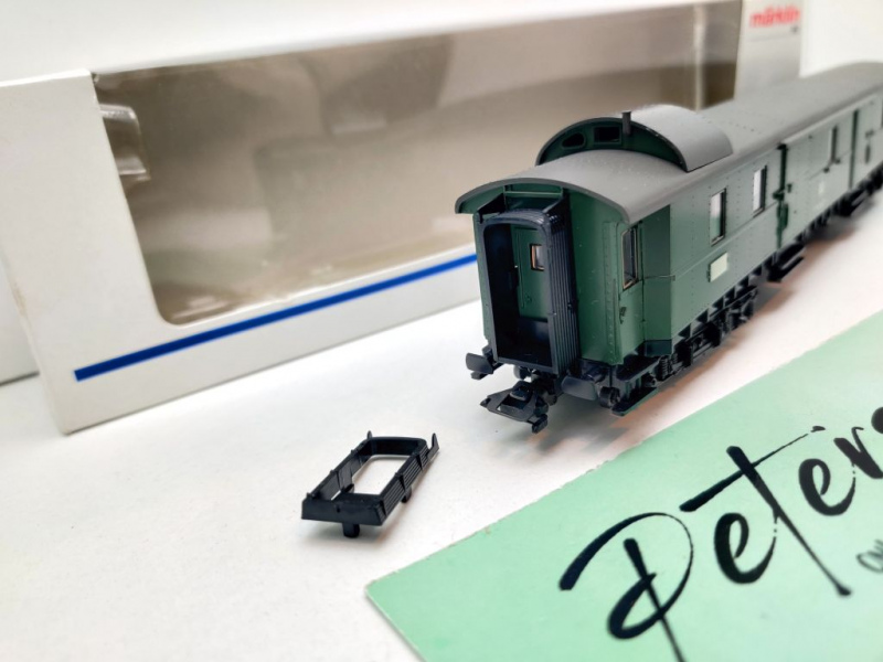 Märklin H0 AC 4278 Eilzuggepäckwagen Düe932 / NEM / DB / OVP weiß