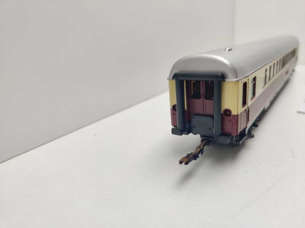 Märklin H0 AC 42991-2 TEE Großraumwagen "Helvetia" 1.Kl Apüm121 / Licht / NEM / DB