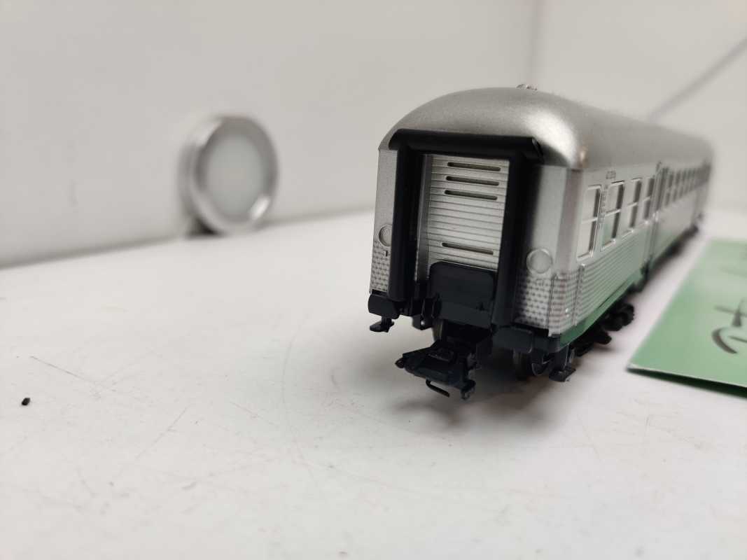 Märklin H0 AC 43147 / Wag. Nr. 42 328 Personenwagen aus Set „Silberlinge“ / 2.Kl. / DB / NEM