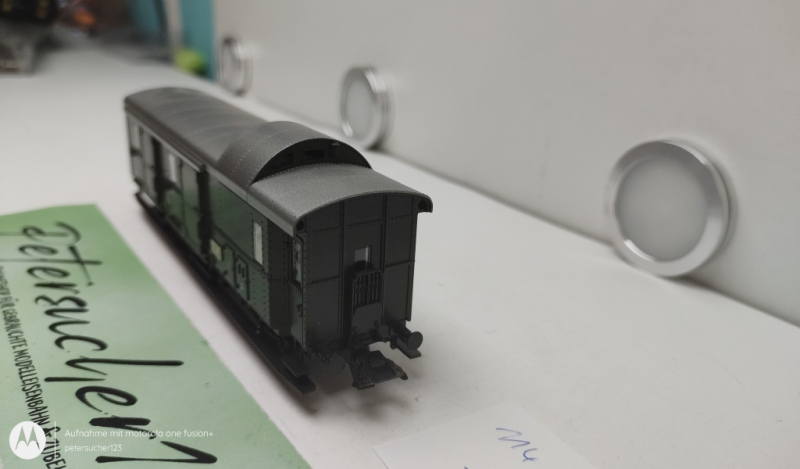 Märklin H0 AC 114 837 Gepäckwagen mit Rücklicht / Grün / DB / Schiebetüren