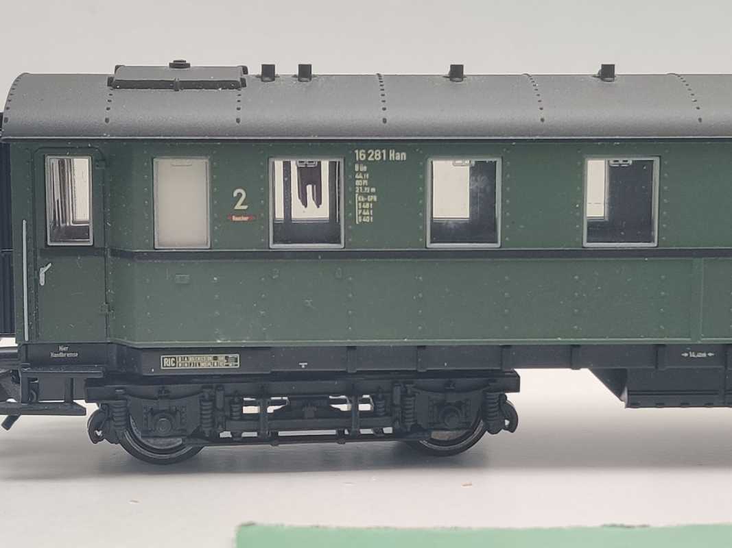Märklin H0 AC 43279-4 Schürzenwagen 2.Kl Büe aus Set / Licht / NEM / DB