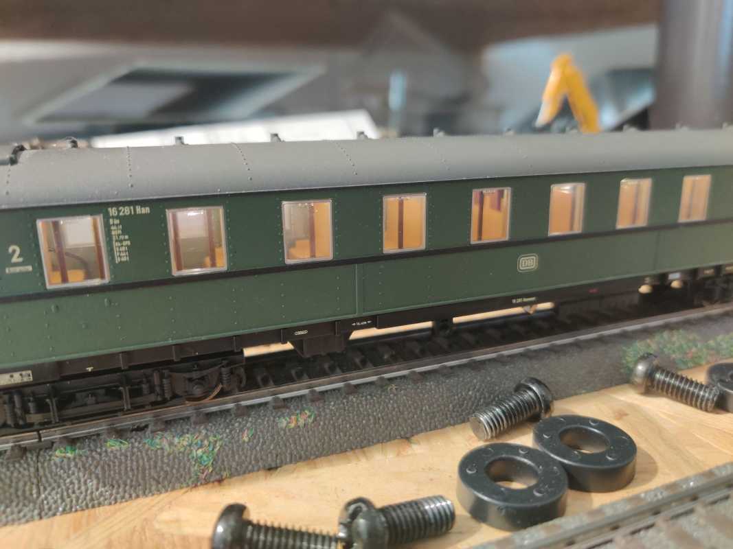 Märklin H0 AC 43279-4 Schürzenwagen 2.Kl Büe aus Set / Licht / NEM / DB