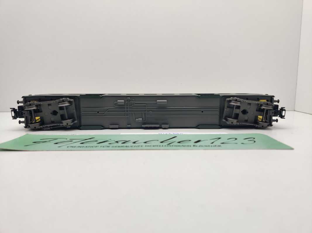 Märklin H0 AC 43370 Leichtstrahlwagen 2.Kl B / NEM / SBB