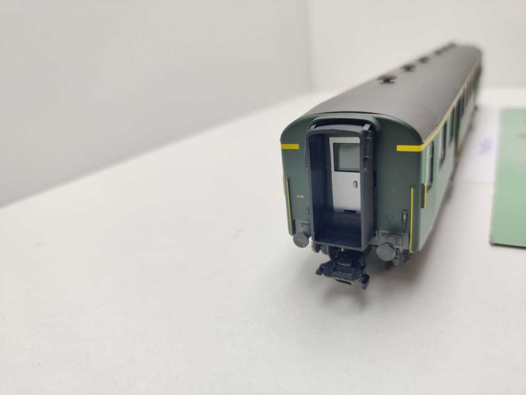 Märklin H0 AC 43389-01 TEE Leichtstrahlwagen 1.Kl A aus Set / NEM / SBB