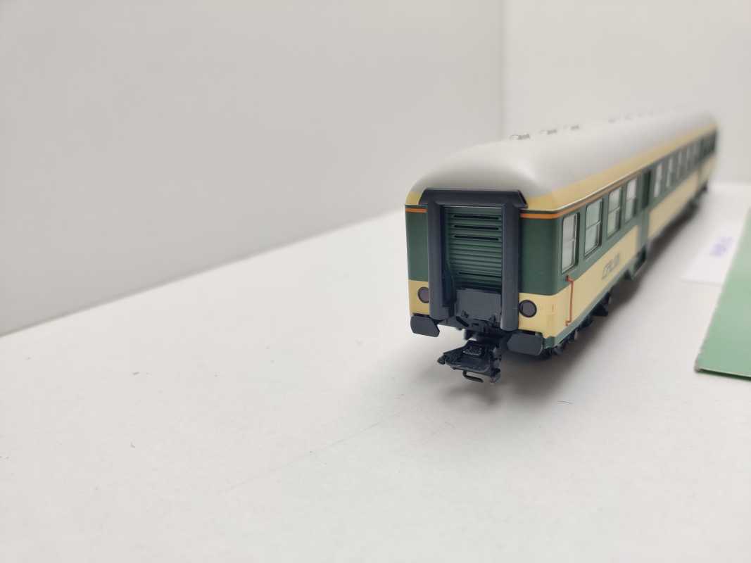 Märklin H0 AC 43809-02 Nahverkehrswagen 1.-2.Kl AB aus Set / NEM / CFL
