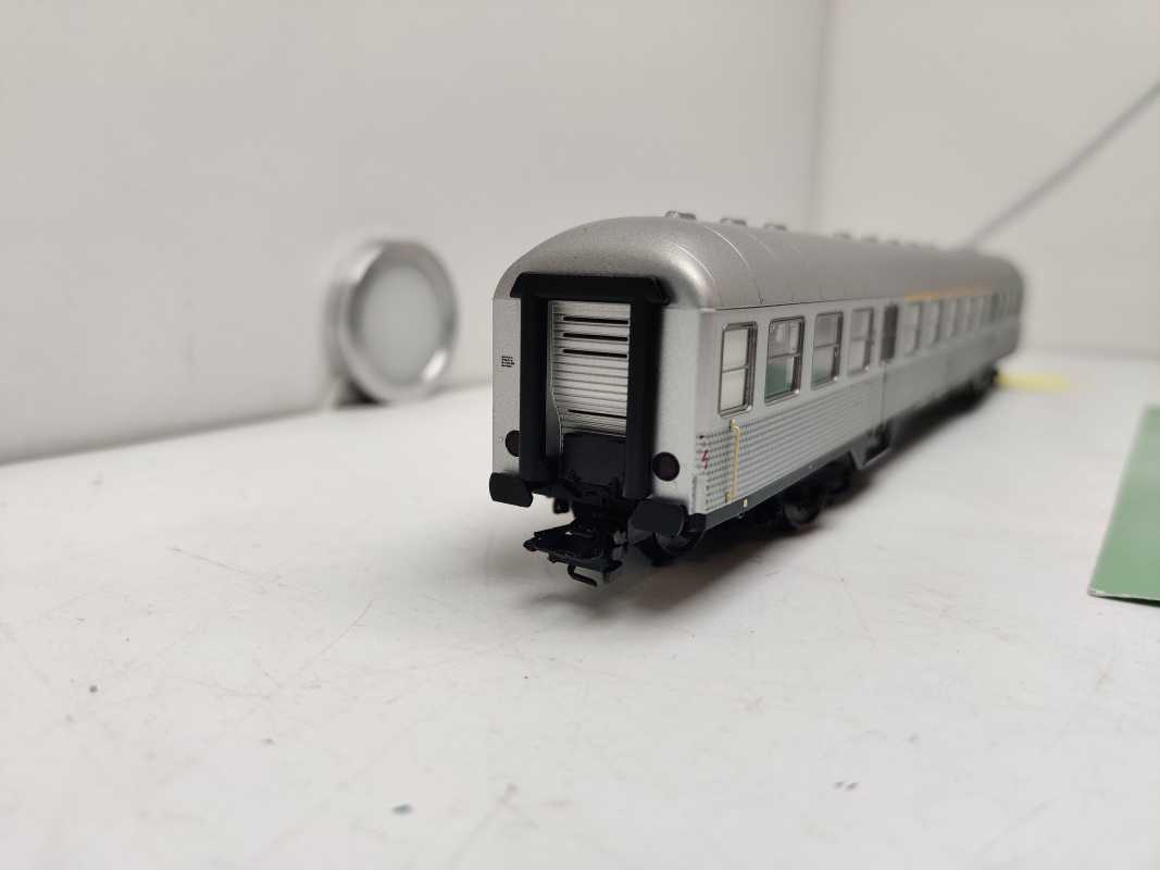 Märklin H0 AC 43898 / Nahverkehrswagen 1./2. Klasse (ABnrzb 704) der DB / NEM