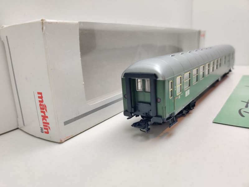 Märklin H0 AC 43950 (1) Halbgepäckwagen 2.Kl BD4üm-61 / NEM / DB / OVP weiß