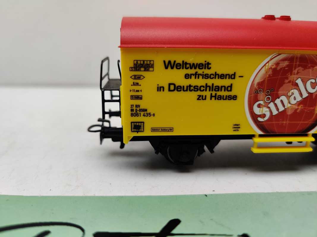 Märklin H0 AC 44213 / zweiachsiger Kühlwagen / Ichqrs 377 / Limonadenmarke Sinalco / DB