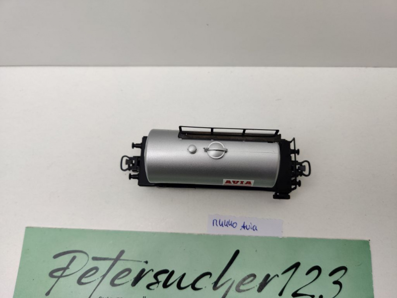 Märklin H0 AC 4440 Kesselwagen "AVIA" Zk / Kessel silber / DB