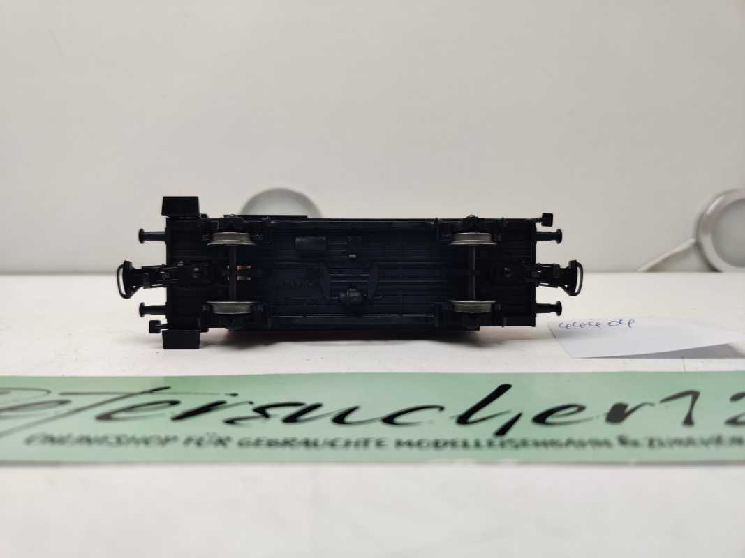 Märklin H0 AC 44401 Mineralöl-Kesselwagen "AVIA" / Mineralöl GmbH München