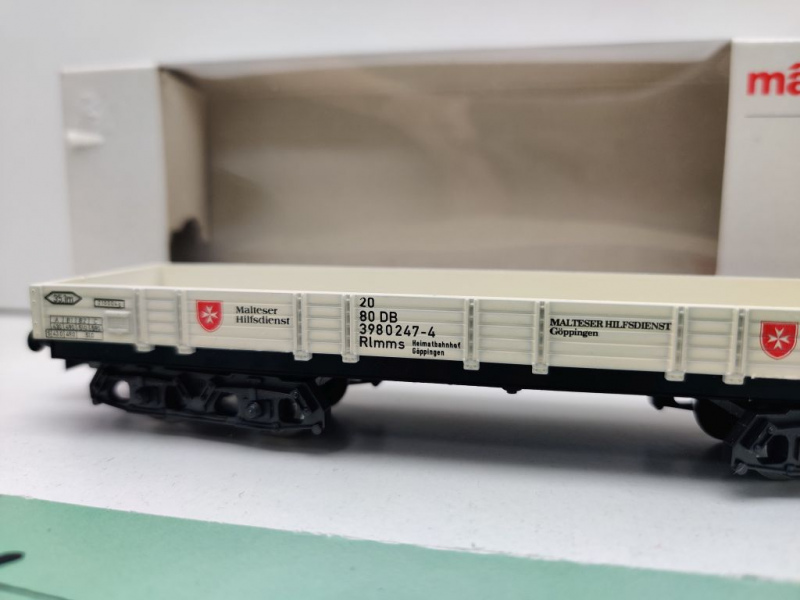 Märklin H0 AC 4473 Niederbordwagen "Malteser" & LKW / DB / OVP weiß