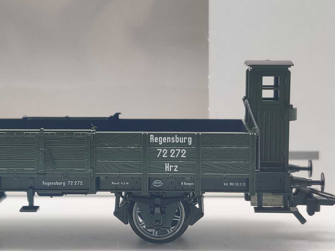 Märklin H0 AC 46157 Niederbordwagen Bremserhaus / NEM / K.Bay.Sts.B. / OVP weiß