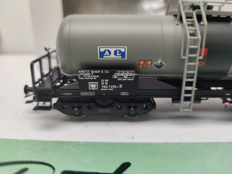 Märklin H0 AC 46460-02 Kesselwagen / Firma „Aretz GmbH & Co.“ aus Krefeld / Grau / NEM / DB / OVP