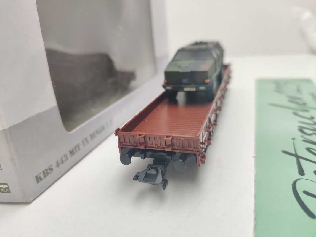Märklin H0 46952 4MFOR Panzerwagen-Transport mit "Dingo" Kbs443 / NEM / DB / OVP