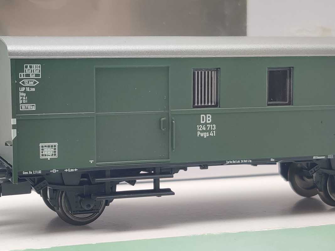 Märklin H0 46982 Güterzug-Gepäckwagen Pwgs41 / NEM / DB / OVP