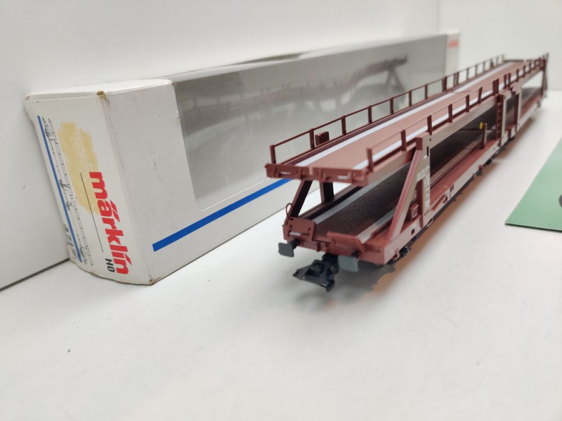 Märklin H0 AC 4712 Doppel-Autotransportwagen Laaeks553 NEM / DB / OVP weiß