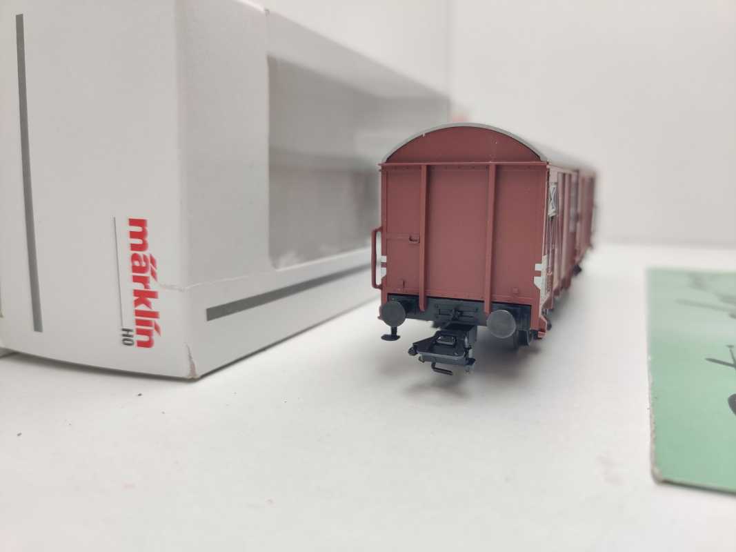Märklin H0 47329 gedeckter Güterwagen 529-2 Gbs 254 / NEM / DB / OVP