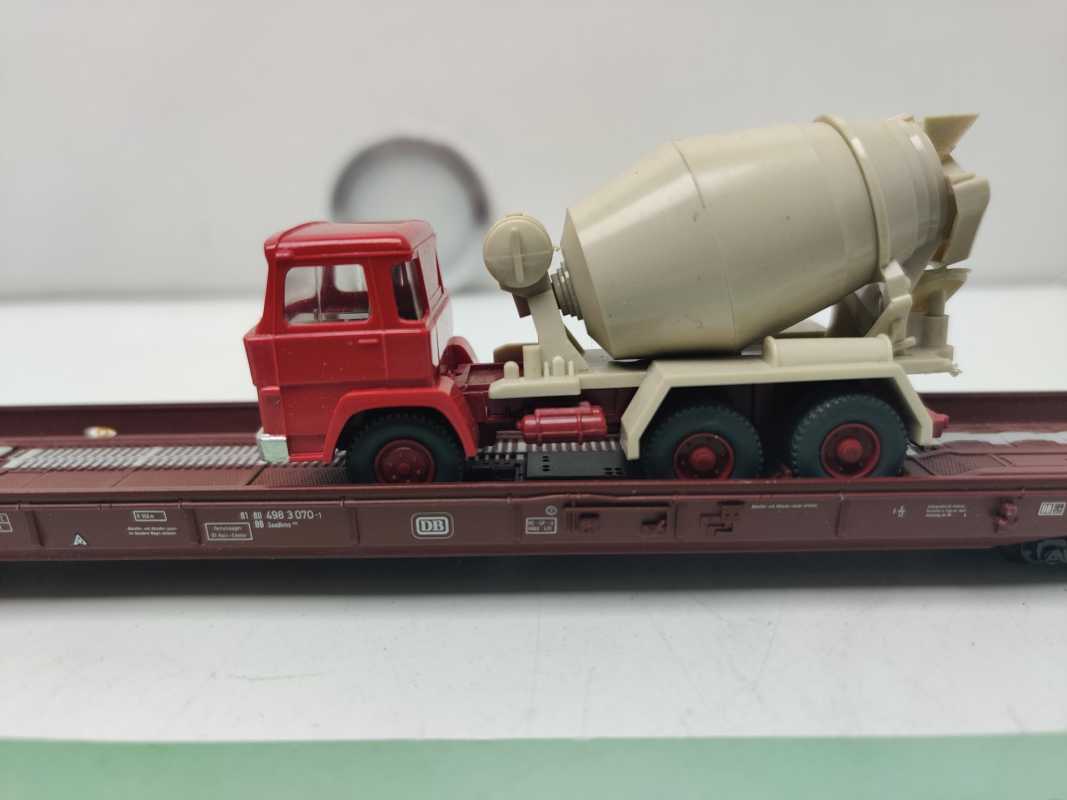 Märklin H0 AC 4740 Niederflurwagen "Rollende Landstr." / Saadkms 690 / DB / LKW - Betonmischer