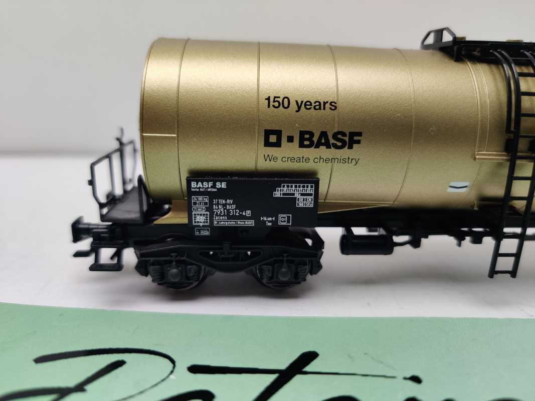 Märklin H0 AC 47561.008 / 4-Achser Kesselwagen / BASF 150 YEARS / NEM / BASF