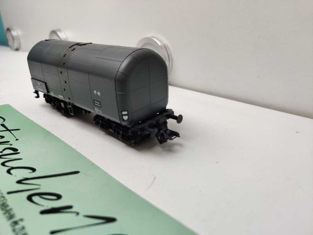Märklin H0 AC aus Set 47906 / 3943 Vierachsige Heizöl-Dienstgutwagen / Bauart Ksl 3504 /DB / NEM