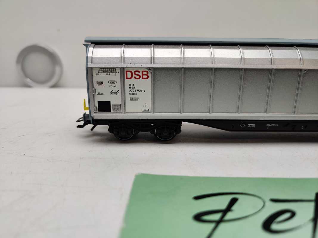 Märklin H0 AC 48057 / moderner Großraum-Schiebewandwagen der Bauart Habbins / NEM / DSB