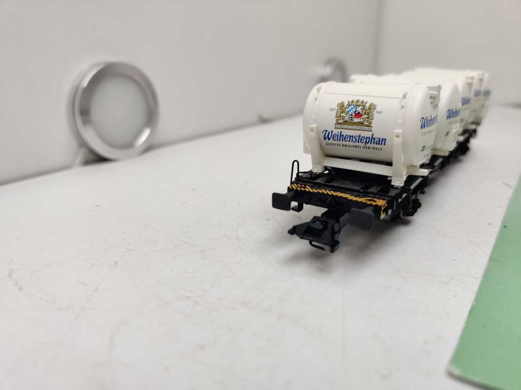 Märklin H0 AC 48535 / zweiachsiger Behälter-Tragwagen der Bauart Lbgjs 598 / Weinstephan / DB