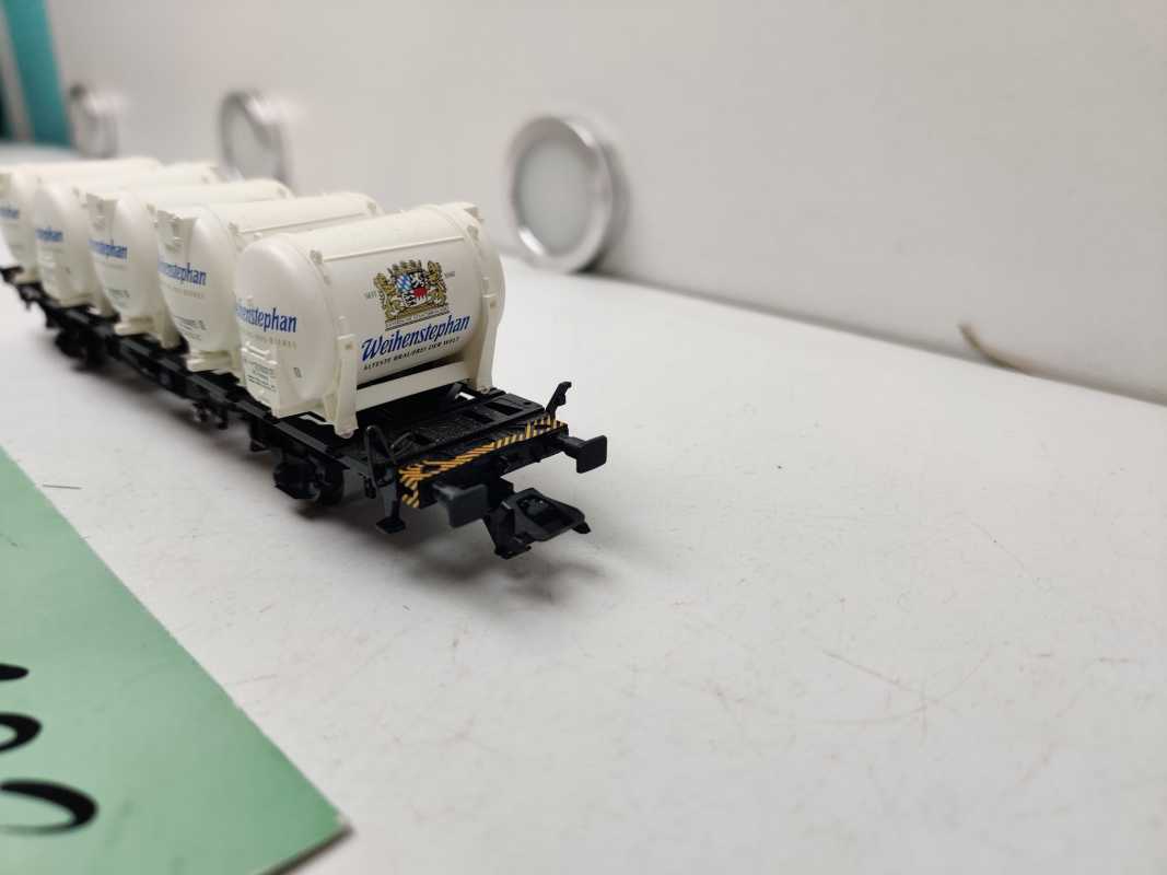 Märklin H0 AC 48535 / zweiachsiger Behälter-Tragwagen der Bauart Lbgjs 598 / Weinstephan / DB