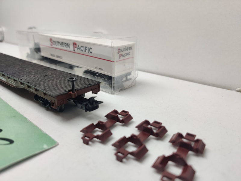 Märklin H0 AC 4863 Rollende Landstraße / LKW / Southern Pacific 561 837