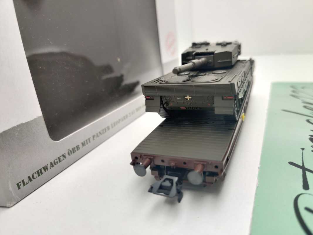 Märklin H0 48683 4MFOR Panzertransport "Leopard 2A1" Samm / NEM / ÖBB / OVP
