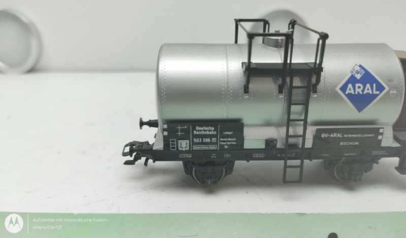 Märklin H0 AC 503 396  Kesselwagen / ARAL / Silber / Bremserhaus / DR