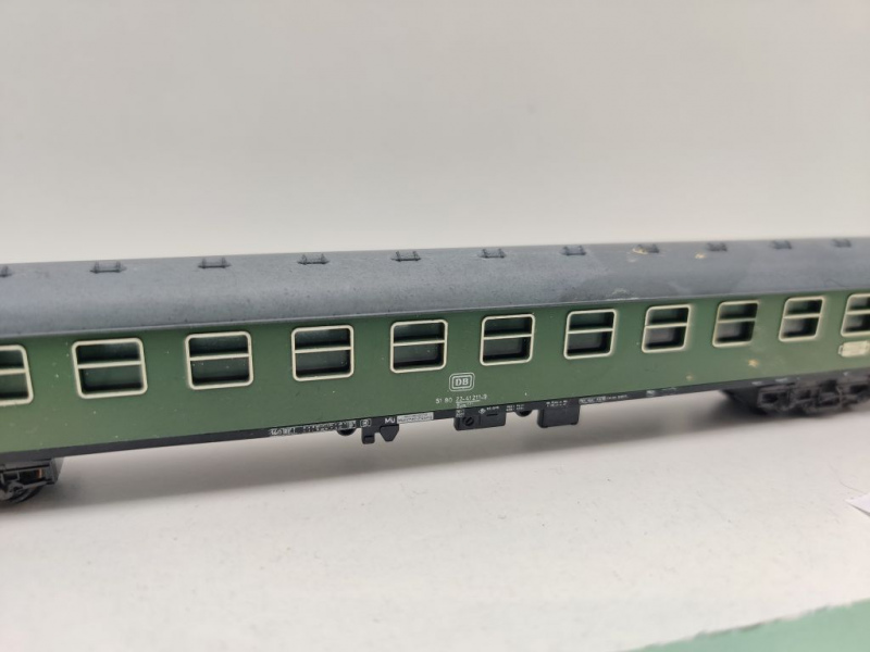 Minitrix N DC 51-3081-00 Schnellzugwagen 2.Kl / Büm234 / DB