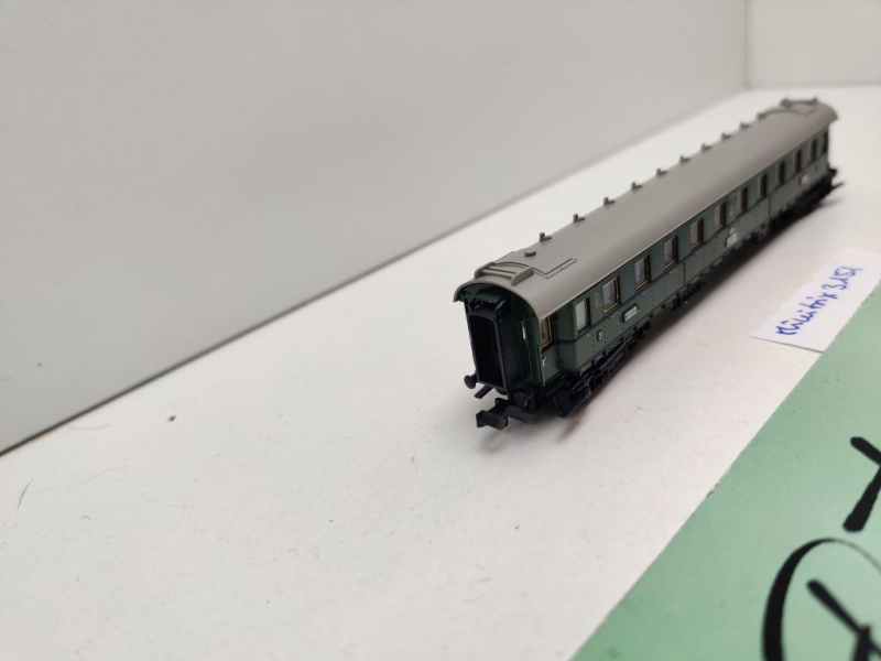 Minitrix N DC 13151 Schnellzugwagen 3. Kl / C4üe / DRG