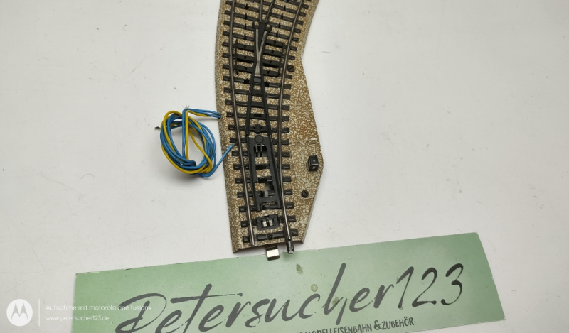 MÄRKLIN H0 1 x Elektrische Bogenweiche rechts  M-Gleis  5142