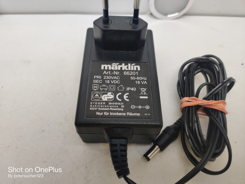 Märklin H0 1 x Schaltnetzteil / Trafo  66201 / 230VAC/  50-60 Hz / Schwarz