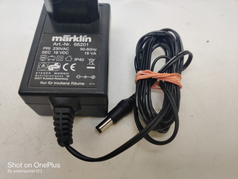 Märklin H0 1 x Schaltnetzteil / Trafo  66201 / 230VAC/  50-60 Hz / Schwarz