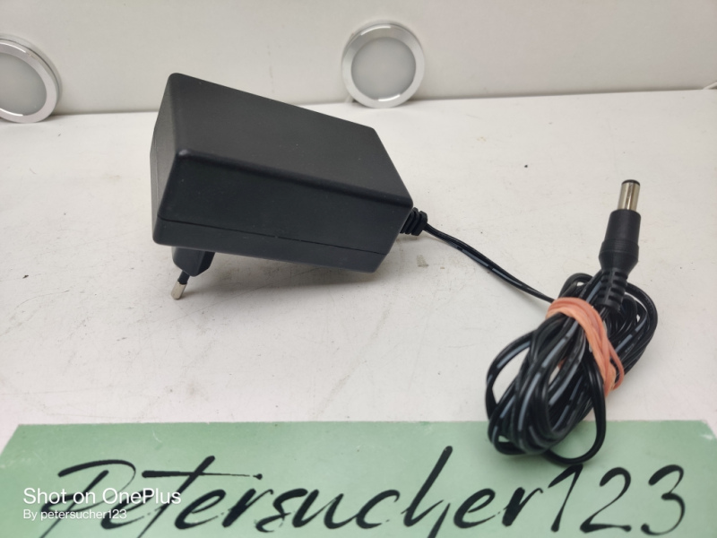 Märklin H0 1 x Schaltnetzteil / Trafo  66201 / 230VAC/  50-60 Hz / Schwarz