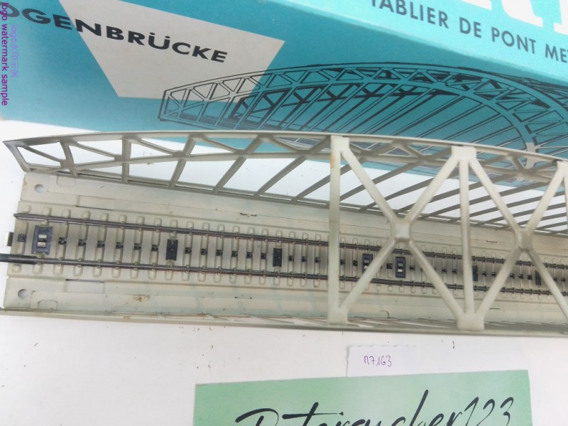 MÄRKLIN H0 AC 7163 1x Bogenbrücke Blech für M-Gleis / OVP hellblau