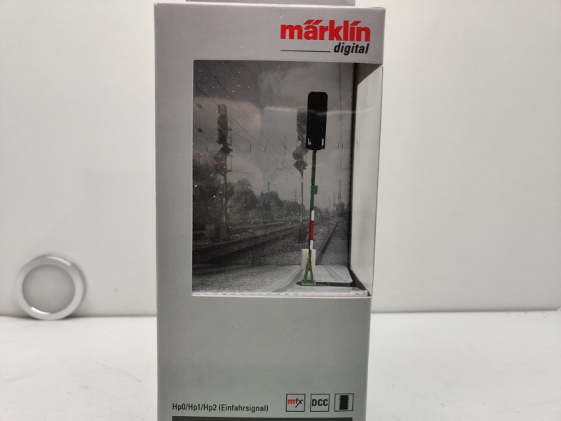 Märklin H0 76493 Lichthauptsignal für C-Gleis / Mfx / OVP
