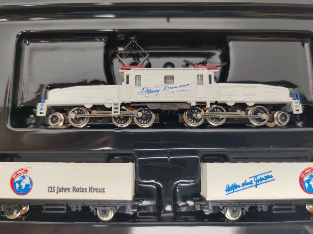 Märklin Z DC 8114 / historisches Güterzug-Set "Batterie-Startset" /Sondermodell /Jubiläum "125 Jahre Rotes Kreuz" / OVP