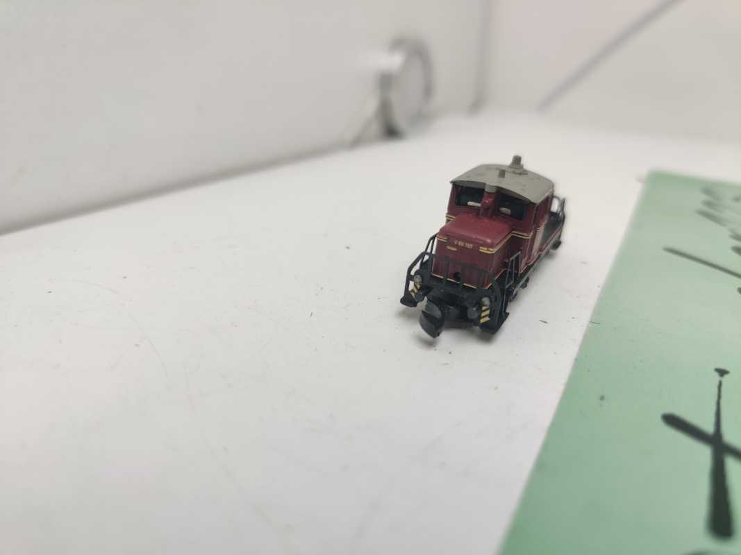 Mini Club / Märklin Z DC 81564 / V60 Diesellok / Analog / Rot