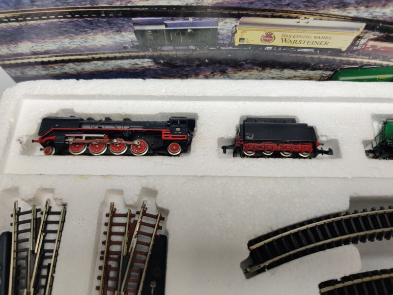 Märklin Z DC 81780 Güterzug-Startpackung mit Gleisanlage und Fahrgerät / OVP