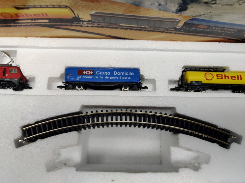 Märklin Z DC 8185 Starterset Schweiz SWISS SBB /  Re 4/4  / OVP