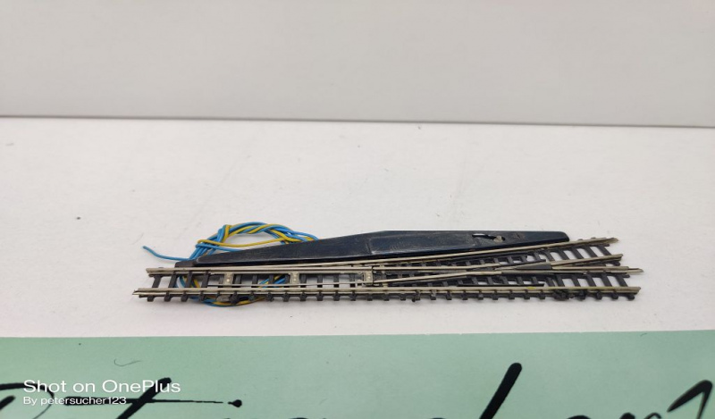 Märklin Mini-Club Z DC 8562 elektr. magn. Weiche / links / L 110 mm / F