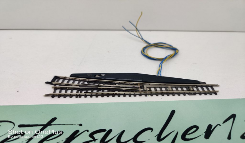 Märklin Mini-Club Z DC 8563 elektr. magn. Weiche / rechts / L 110 mm