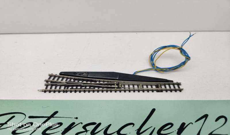 Märklin Mini-Club Z DC 8563 elektr. magn. Weiche / rechts / L 110 mm / F